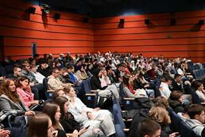 کتابخانه غازی خسروبیگ و شهرداری سارایوو روز حافظ را گرامی داشتند